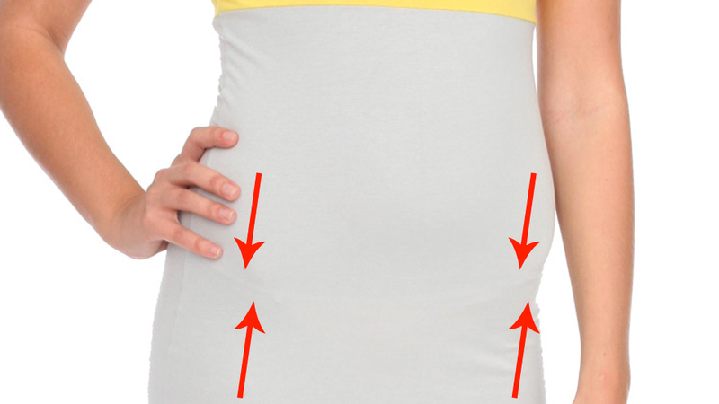 Illustration for article titled American Apparel Photoshop Results In Particularly Awkward Abdomen